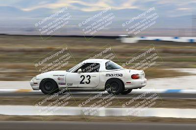 media/Nov-16-2025-CalClub SCCA (Sun) [[2975c16dfc]]/Group 4/Turn 1/